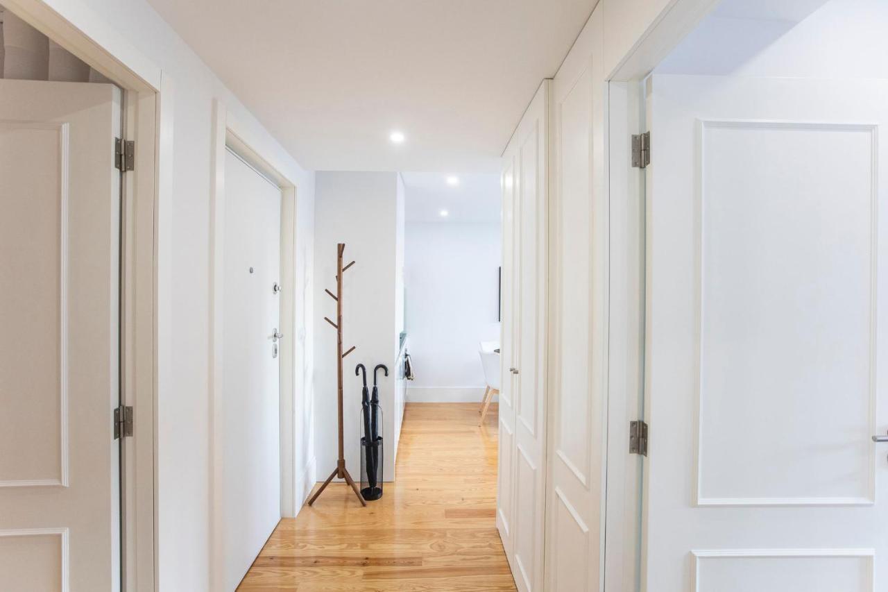 City Center 2Br Flat W/ Ac By Lovelystay OOporto Exteriör bild