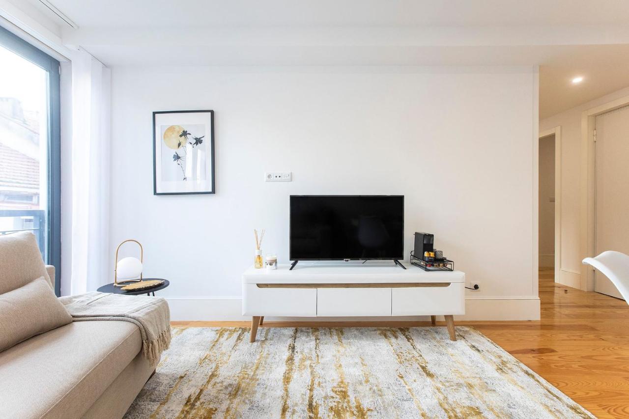 City Center 2Br Flat W/ Ac By Lovelystay OOporto Exteriör bild