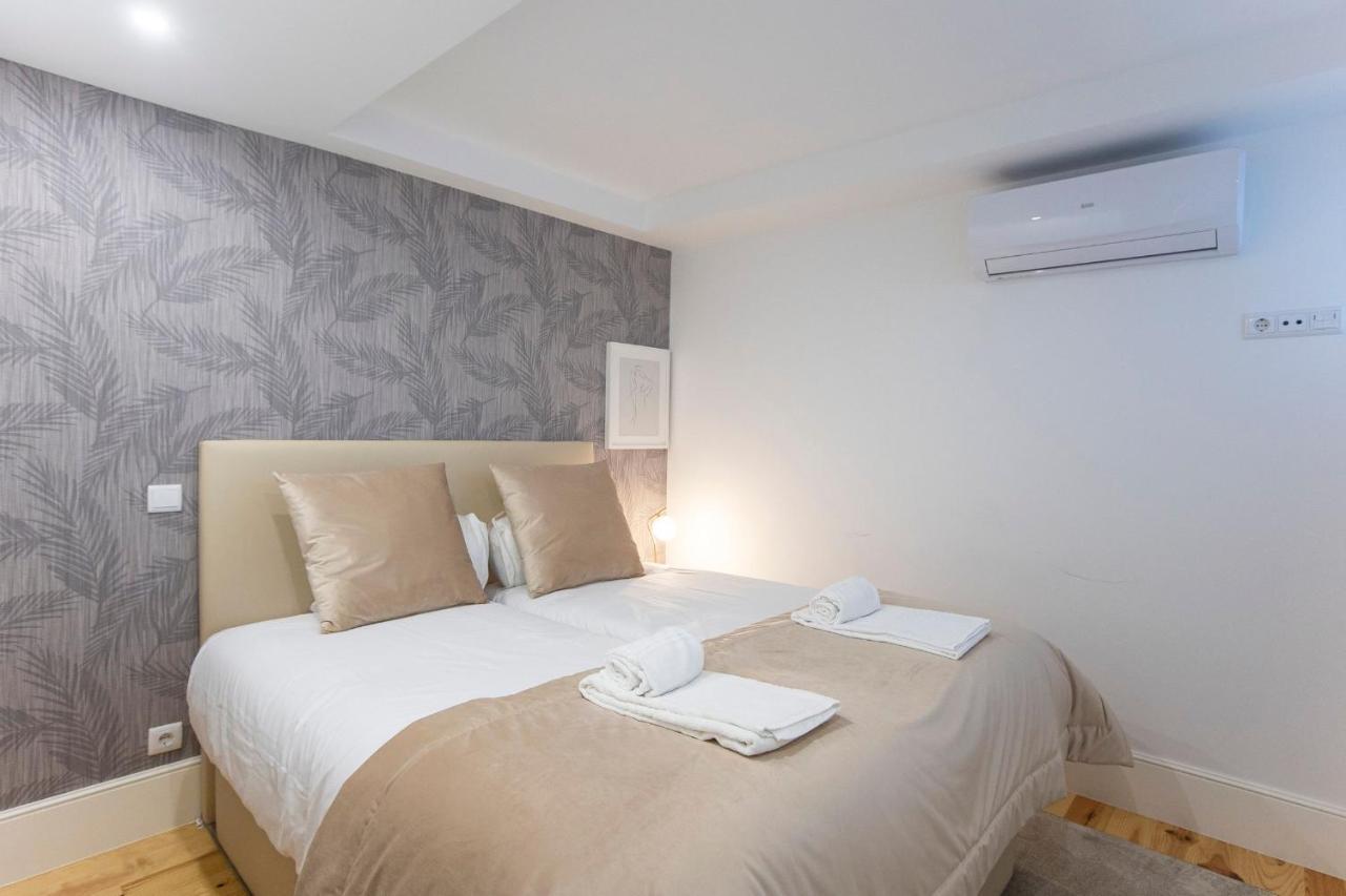 City Center 2Br Flat W/ Ac By Lovelystay OOporto Exteriör bild