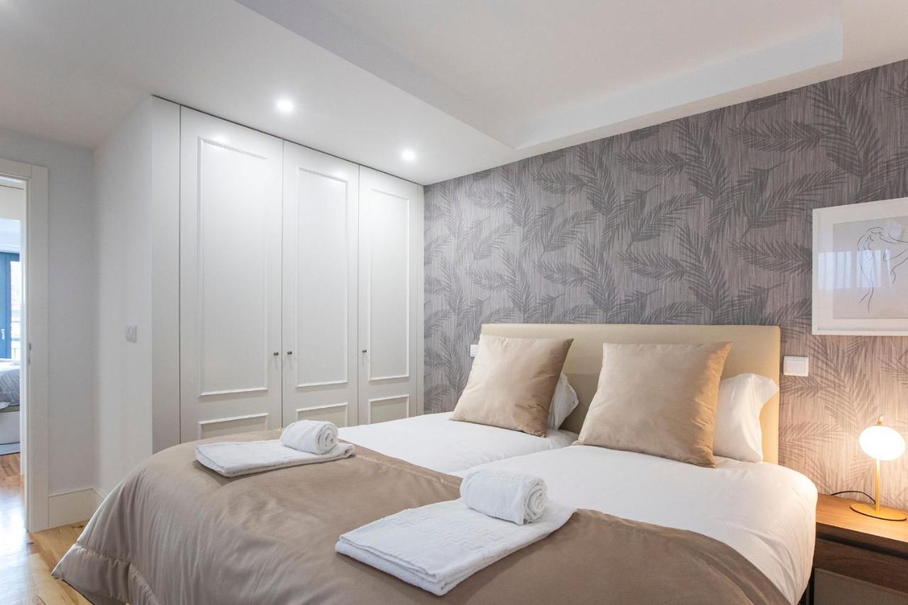 City Center 2Br Flat W/ Ac By Lovelystay OOporto Exteriör bild